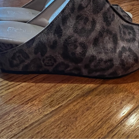 BOUTIQUE BY CORKYS ANIMAL PRINT WEDGES PREOWNED SIZE 7 - Picture 7 of 14